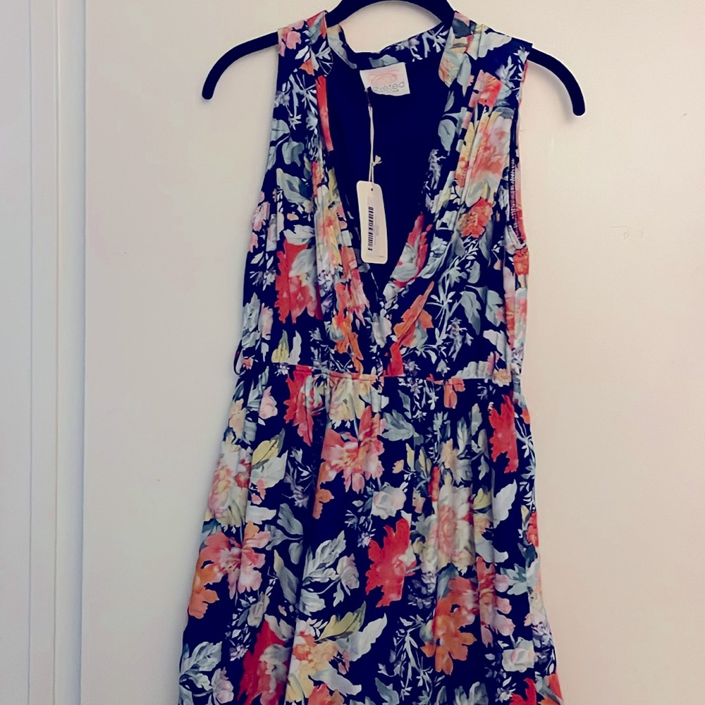 Navy Floral dress, Women’s Large, NWT, elastic waist with a tie